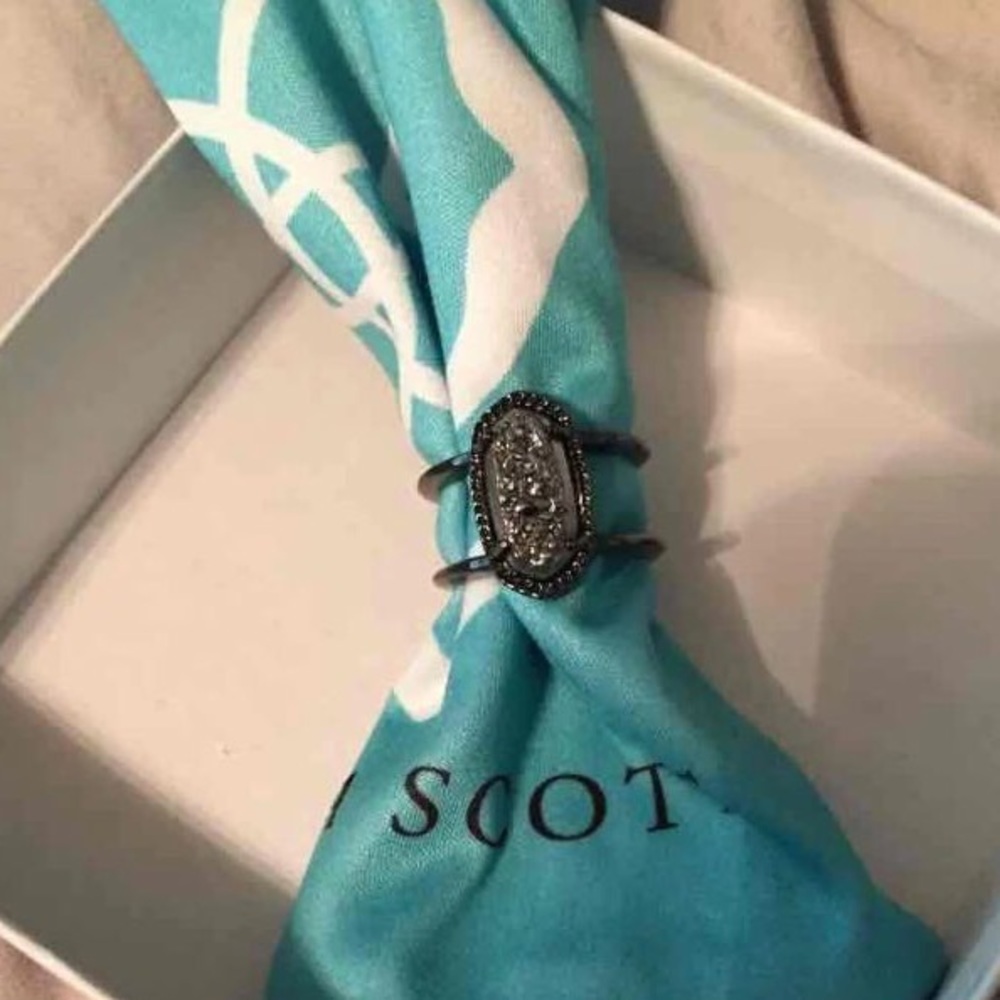 Kendra Scott Elyse Ring Size 6